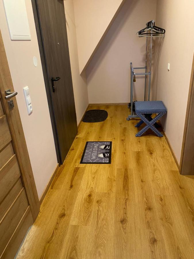 Schoene Drei Raumwohnung. Hell,Stilvoll, Gemuetlich. ボルナ エクステリア 写真